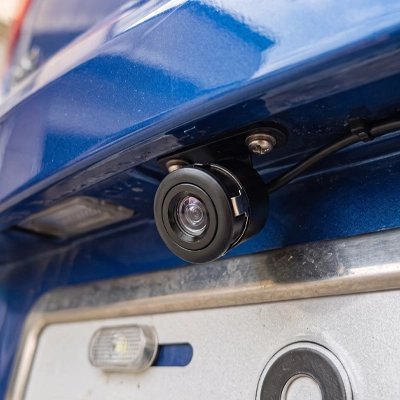 Caméra de Recul Universelle Discrète - Automobile4roues.com