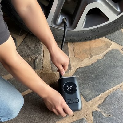 Gonfleur Pneu Portable Rechargeable | Arrêt Automatique - Automobile4roues.com
