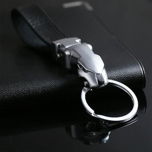 Porte Clé | Félin Chrome & Cuir Synthétique | Élégance Auto - Automobile4roues.com