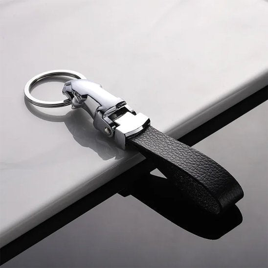 Porte Clé | Félin Chrome & Cuir Synthétique | Élégance Auto - Automobile4roues.com