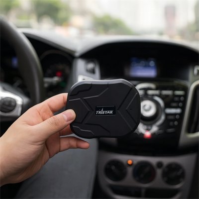 Traceur GPS Voiture | Longue Autonomie & Surveillance - Automobile4roues.com